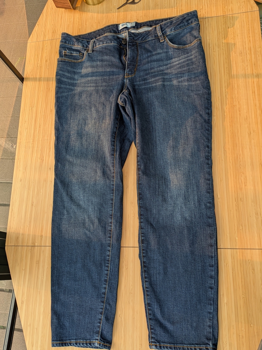 Old Navy Women's Straight-Leg Jeans